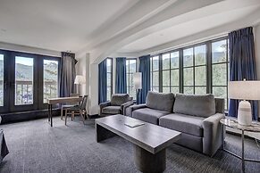 The Pines Lodge, A RockResort