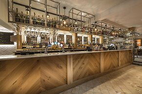 The Three Swans Hotel, Hungerford, Berkshire