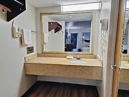 Travelers inn by OYO Wichita Falls