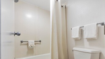 Studios and Suites 4 Less Emporia