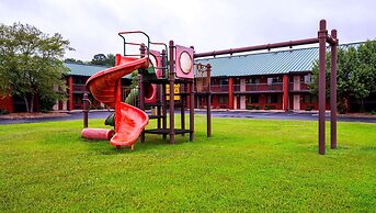 Studios and Suites 4 Less Emporia