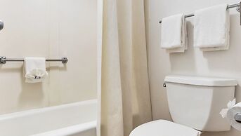 Studios and Suites 4 Less Emporia