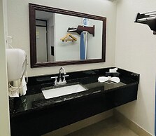 Days Inn by Wyndham Irving Grapevine DFW Airport North