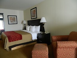 Quality Inn & Suites Farmington