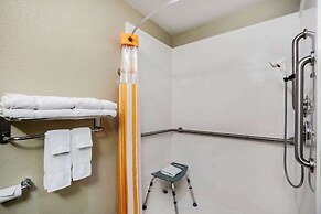 La Quinta Inn & Suites by Wyndham Emporia