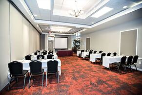 Ramada Hotel & Conference Center by Wyndham Jacksonville