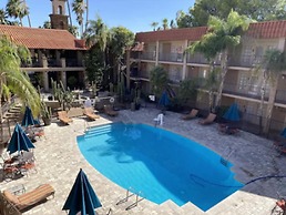 DoubleTree Suites by Hilton Tucson - Williams Center