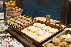 DoubleTree Suites by Hilton Tucson - Williams Center