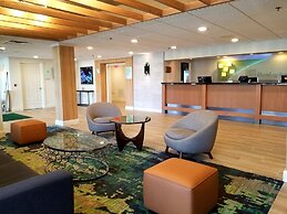 Holiday Inn & Suites Parsippany Fairfield by IHG