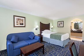 Travelodge by Wyndham Orange County Airport/ Costa Mesa