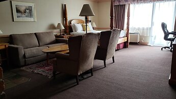 Ramada by Wyndham Pinewood Park Resort North Bay