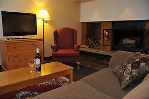 Ramada by Wyndham Pinewood Park Resort North Bay