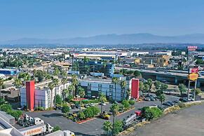 Best Western Plus Commerce Hotel