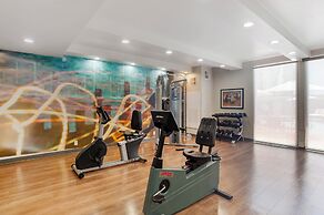 Best Western Plus Commerce Hotel