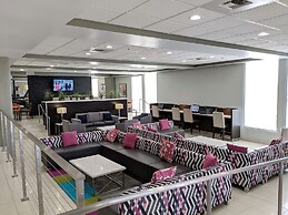 Best Western Plus Commerce Hotel