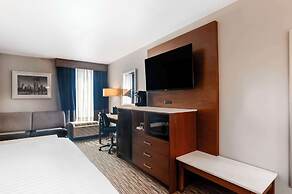 Best Western Plus Commerce Hotel