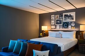 Renaissance Minneapolis Bloomington Hotel