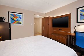 Holiday Inn Express Fairfax - Arlington Boulevard by IHG