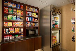 Holiday Inn Express Fairfax - Arlington Boulevard by IHG