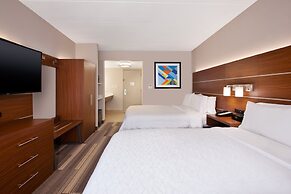 Holiday Inn Express Fairfax - Arlington Boulevard by IHG