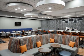 Hampton Inn Evansville/Airport