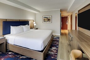 The Atrium Hotel on Third