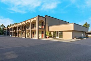 Econo Lodge Goldsboro Hwy 70