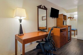 Econo Lodge Goldsboro Hwy 70