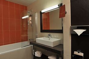 Mercure Maurepas Saint Quentin