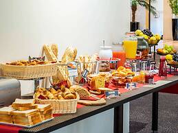 Mercure Maurepas Saint Quentin