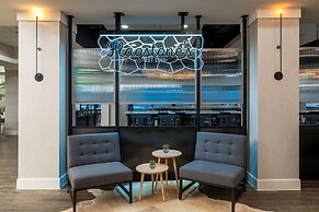 DoubleTree by Hilton Denver Cherry Creek