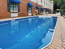 Comfort Inn & Suites Sturbridge - Brimfield