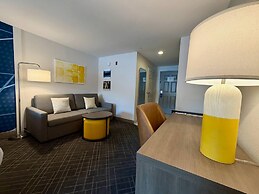 Comfort Inn & Suites Sturbridge - Brimfield
