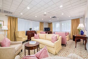 The Farmington Inn & Suites