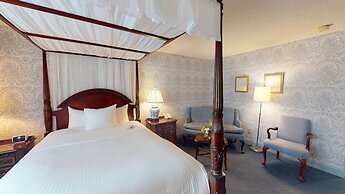 The Farmington Inn & Suites