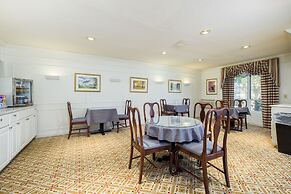 The Farmington Inn & Suites
