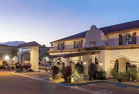 Embassy Suites by Hilton Palm Desert