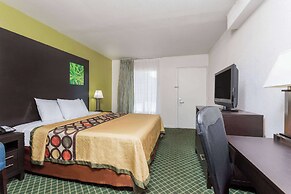 Super 8 by Wyndham Augusta