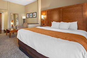 Comfort Suites Bethlehem Near Lehigh University and LVI Airport