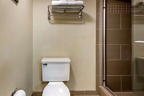 Comfort Suites Bethlehem Near Lehigh University and LVI Airport