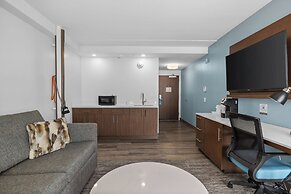 Even Hotels Manchester Airport by IHG