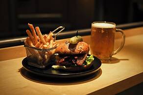 iHOTEL & Conference Center Red Deer