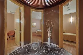 iHOTEL & Conference Center Red Deer