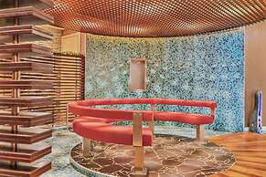 iHOTEL & Conference Center Red Deer