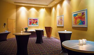 iHOTEL & Conference Center Red Deer