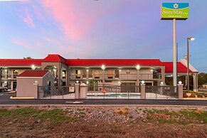 SureStay Hotel by Best Western Lenoir City