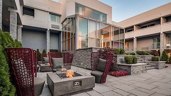 The Kingsley Bloomfield Hills - a DoubleTree by Hilton