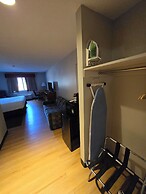 Fulton Hotel - Oswego Riverfront