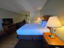 Fulton Hotel - Oswego Riverfront