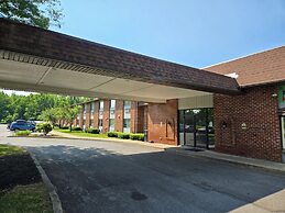 Fulton Hotel - Oswego Riverfront